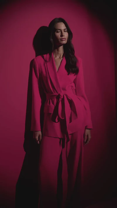 Eleganza Contemporanea e Stile Esclusivo